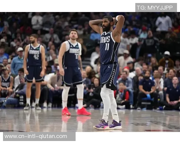 2020年NBA季后赛快船与独行侠第三场激战回顾与精彩瞬间分析